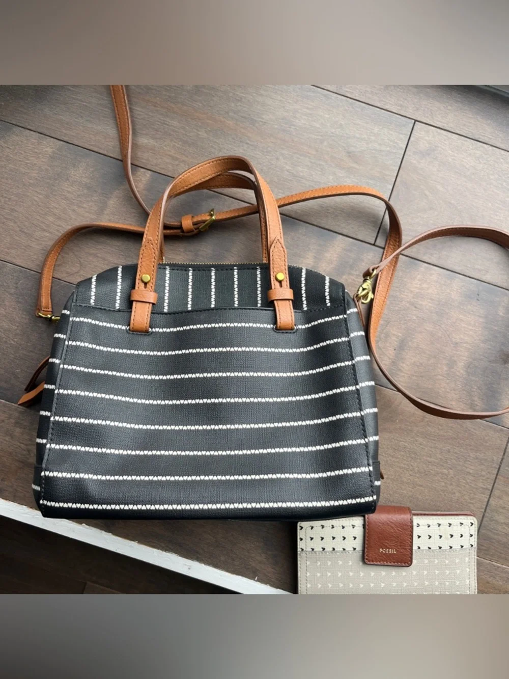 Fossil bag & wallet - Picture 2 of 2